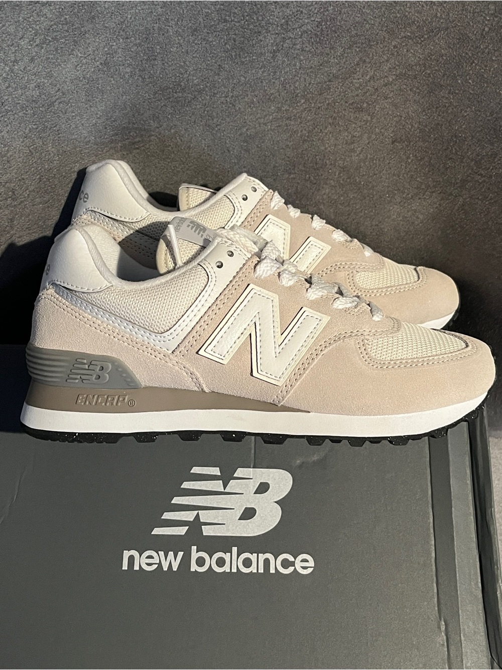 New Balance Women’s Sneakers 574 White Size 6 US